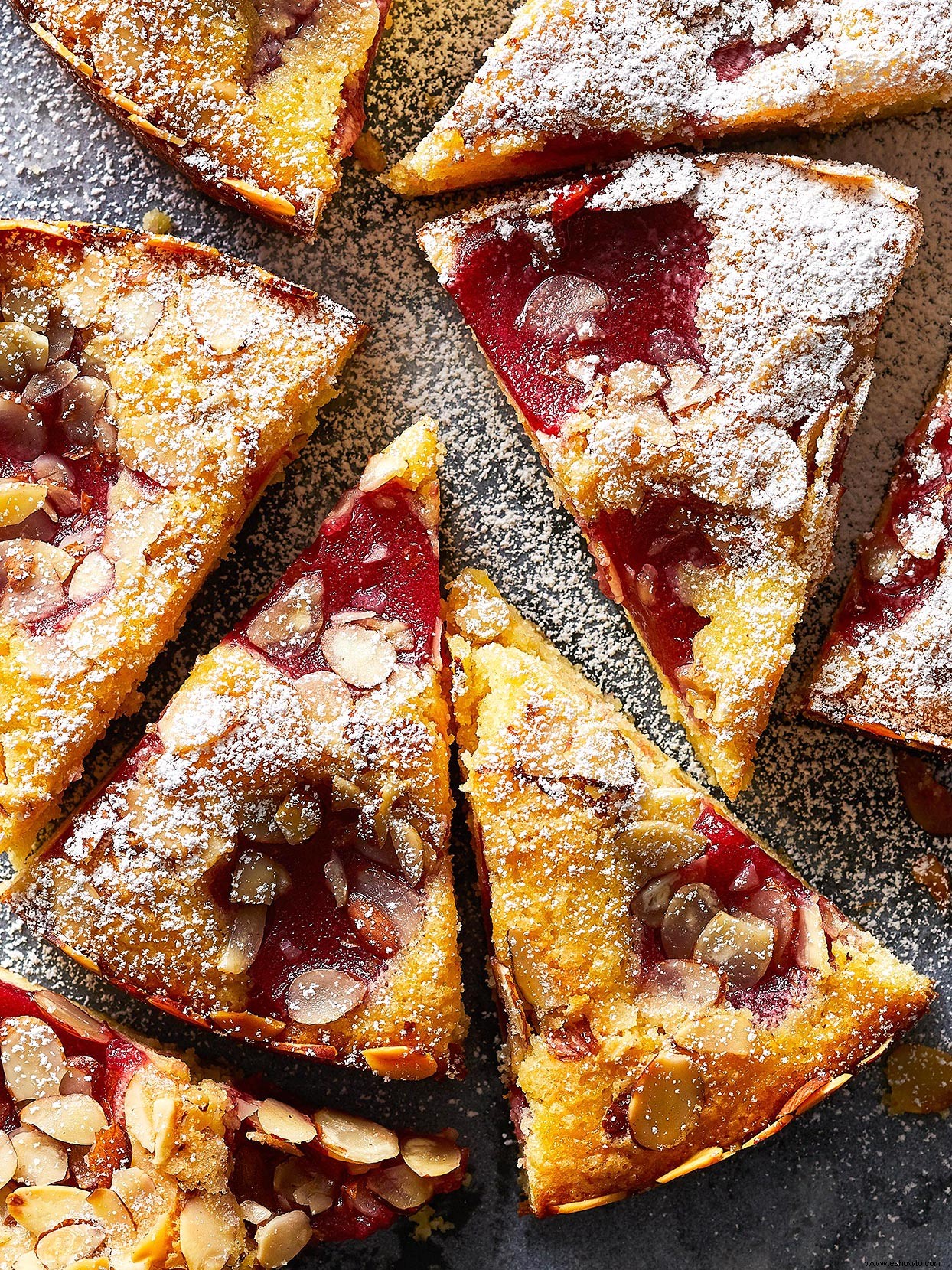 Pastel de naranja y almendras con cuajada de arándanos 