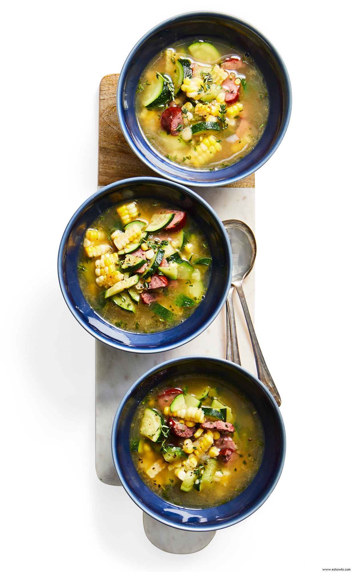 Sopa De Calabacín Y Maíz Con Andouille 