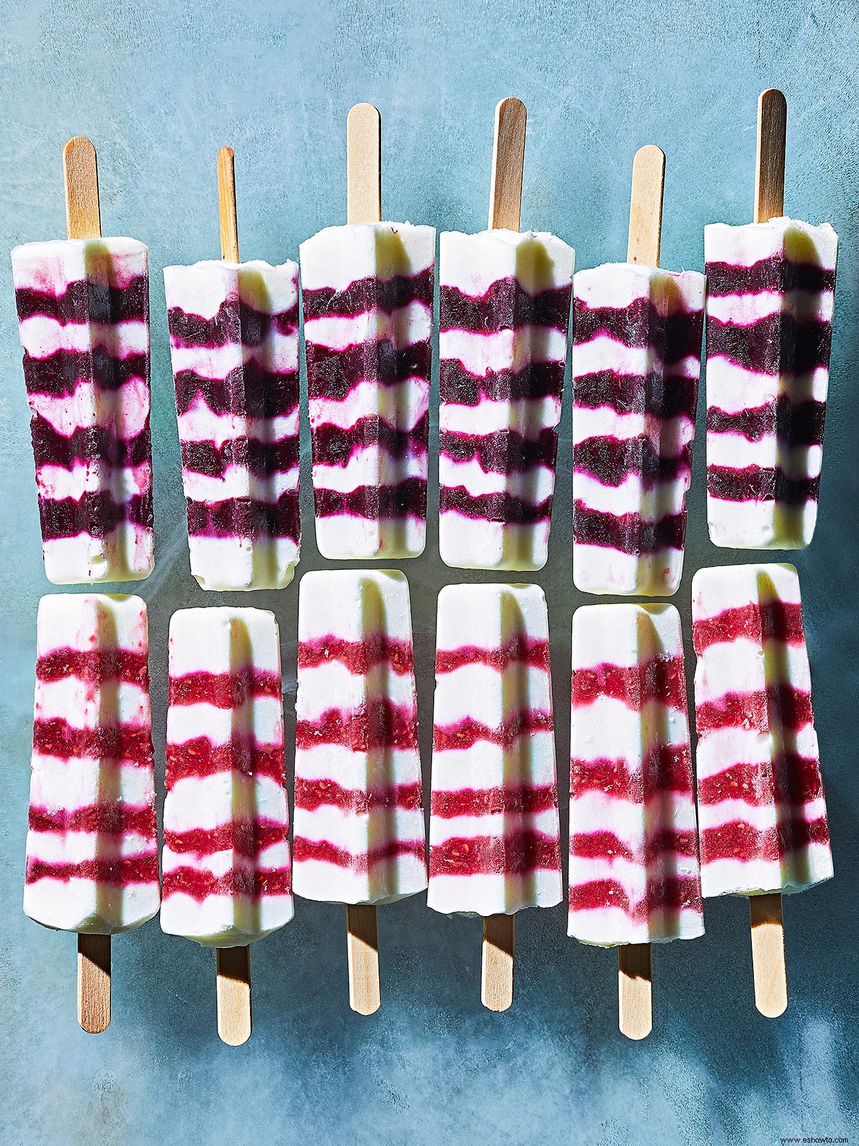 Paletas de cohetes de yogur y bayas 