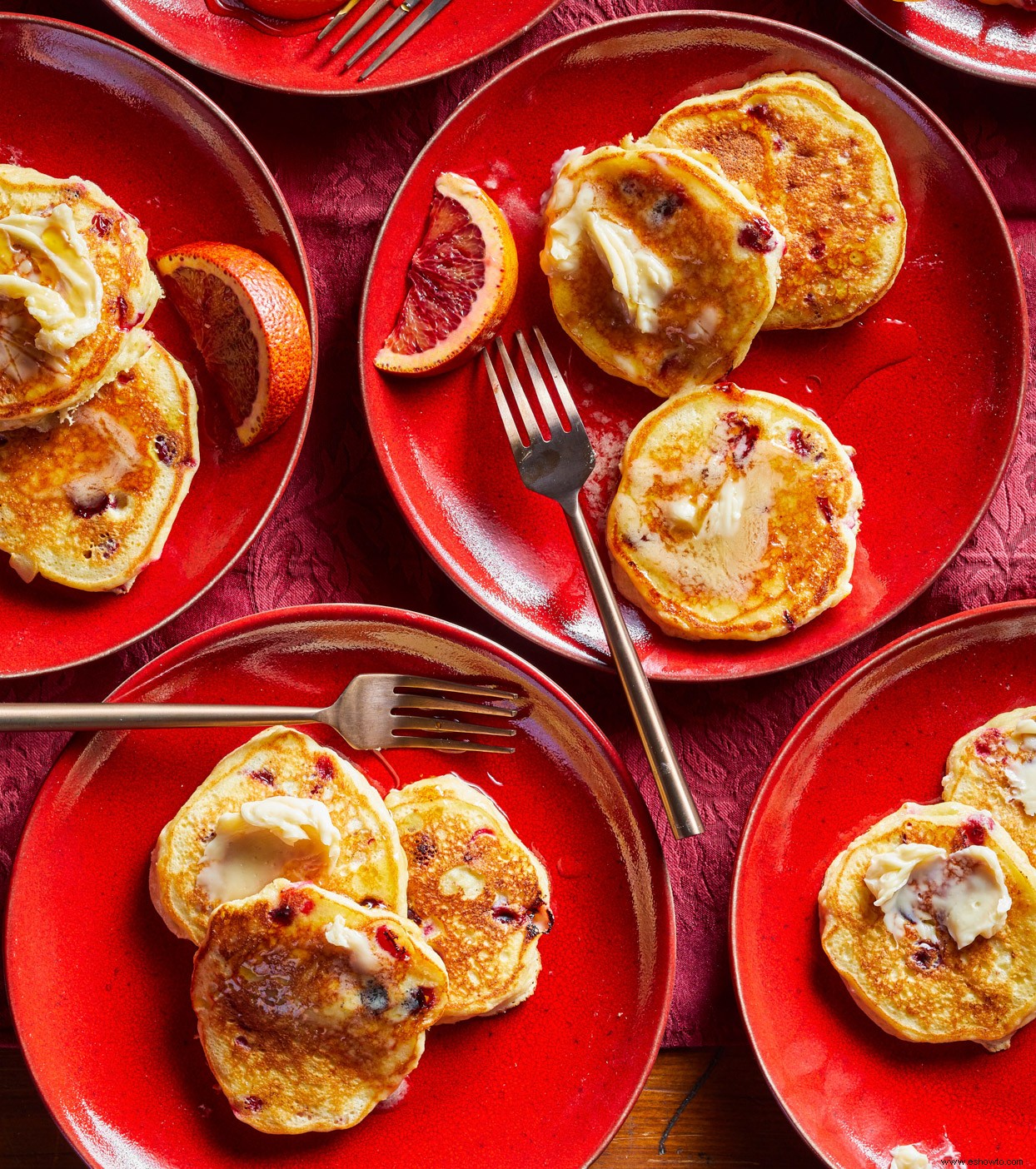 Panqueques de arándano y ricota con mantequilla de arce salada 