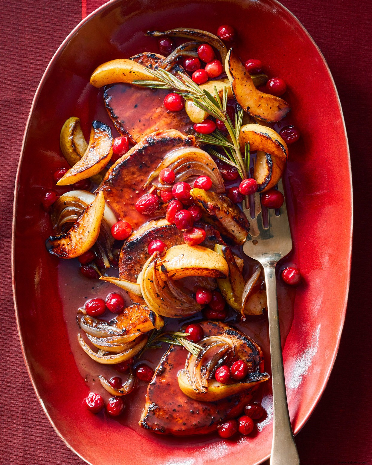 Chuletas De Cerdo Con Arándanos Y Peras 