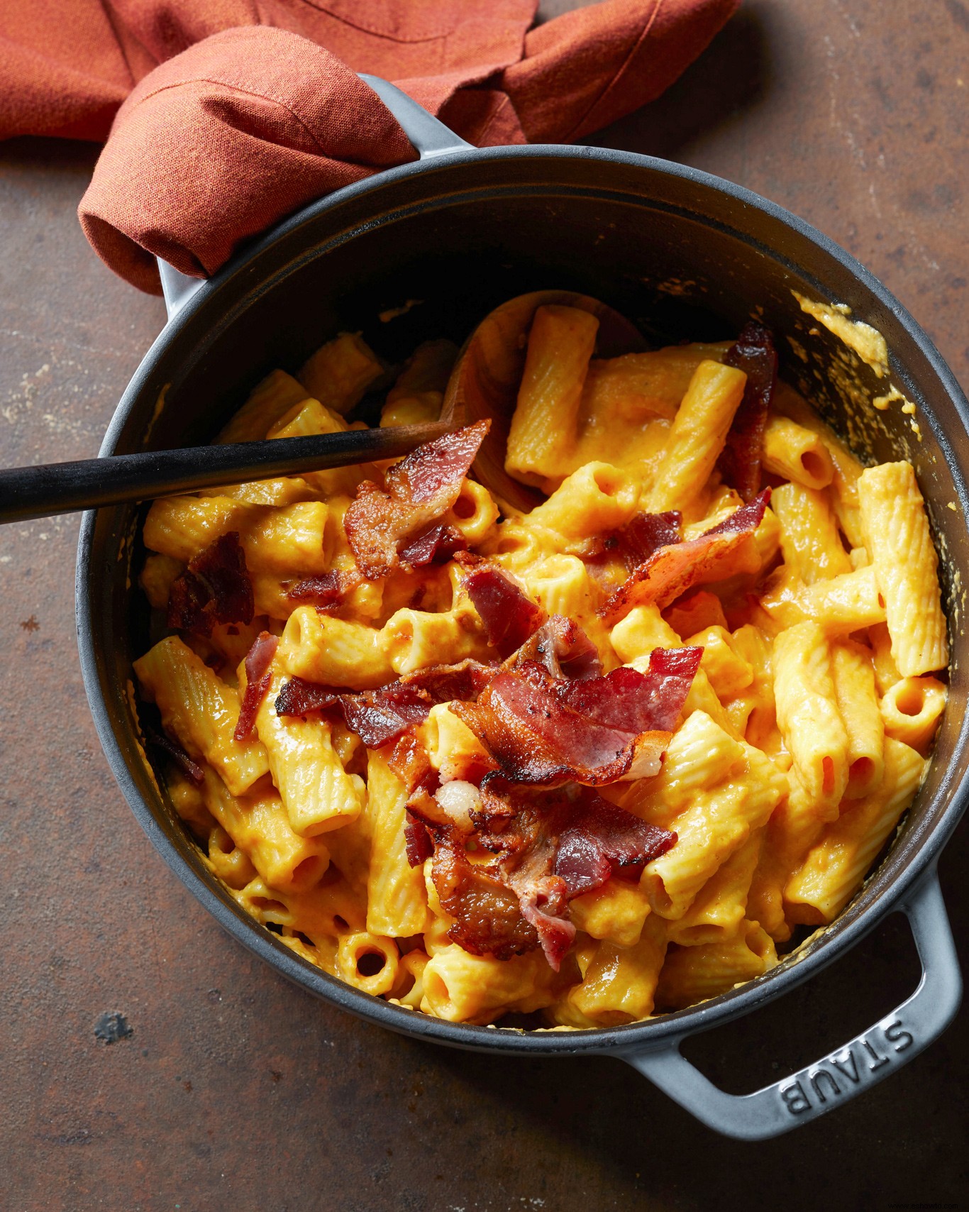 Pasta de calabaza, gouda y tocino 