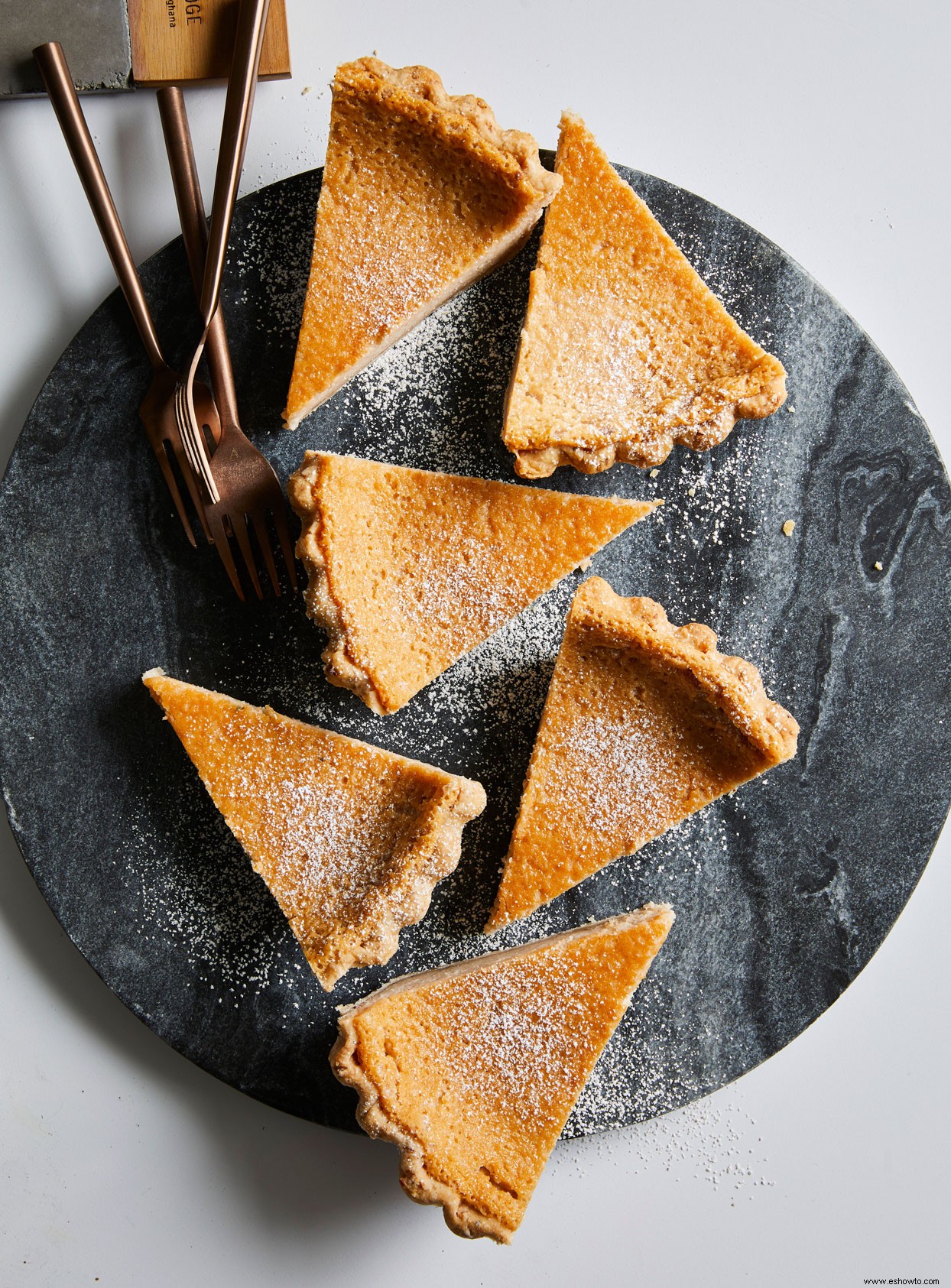 Pastel de crema de azúcar con especias 