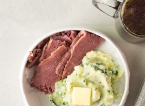 Colcannon Auténtico: Receta Irlandesa Cremosa de Puré de Papas con Col
