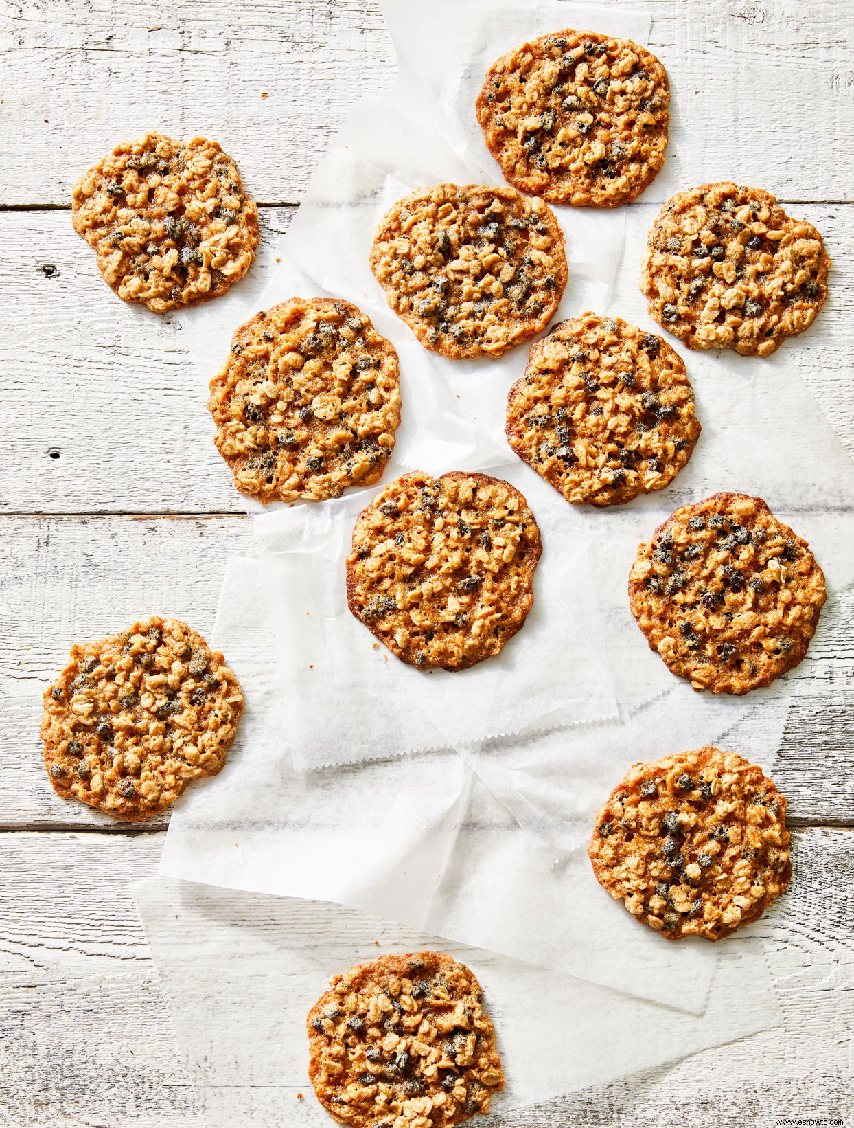 Descarte de masa fermentada Galletas de encaje de avena con grosellas 