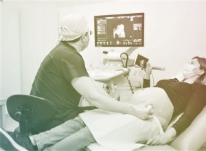 8 Preguntas Esenciales para Hacerle a tu Médico si Estás Embarazada durante la Pandemia de COVID-19