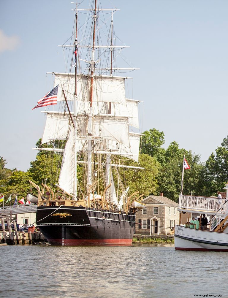 Cómo recorrer las ciudades pequeñas a lo largo de la costa de Connecticut este verano 