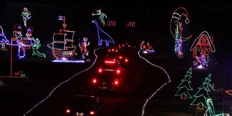 Las 38 mejores exhibiciones de luces navideñas en todo el país que son absolutamente impresionantes 