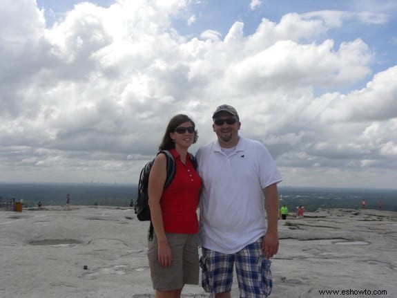 Senderismo hasta la cima de Stone Mountain