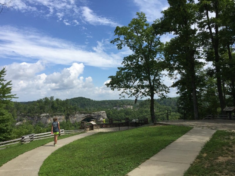 Senderismo por el arco natural, condado de McCreary, KY