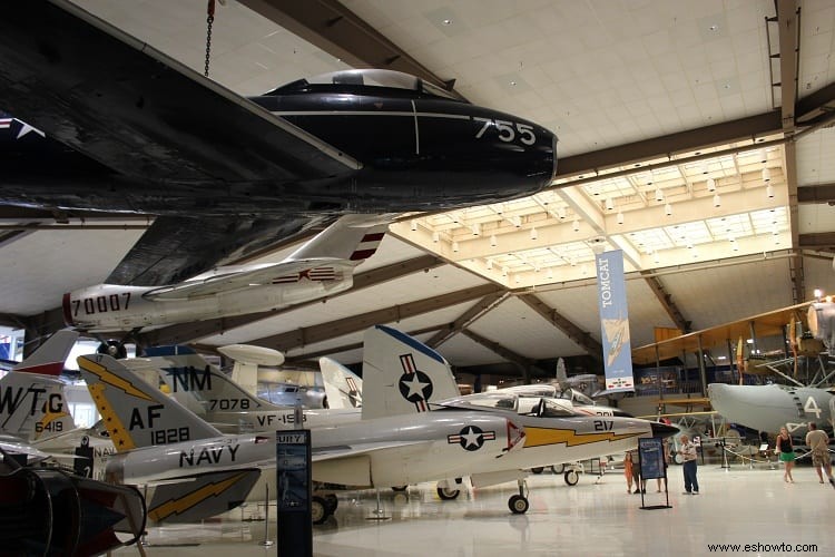 Visita al Museo Nacional de Aviación Naval