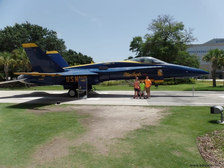 Visita al Museo Nacional de Aviación Naval