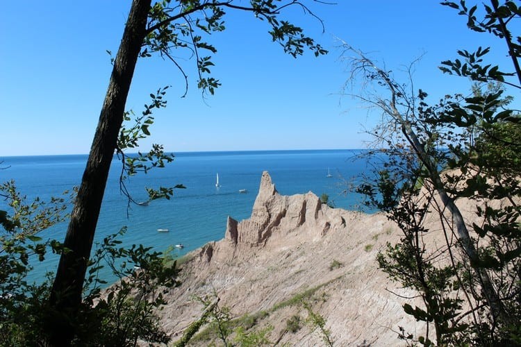 Parque estatal Chimney Bluffs:lago Ontario