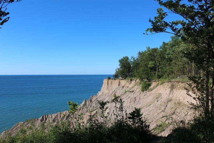 Parque estatal Chimney Bluffs:lago Ontario