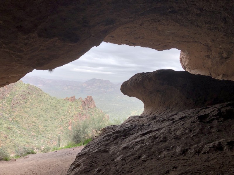 Senderismo por el sendero Wave Cave