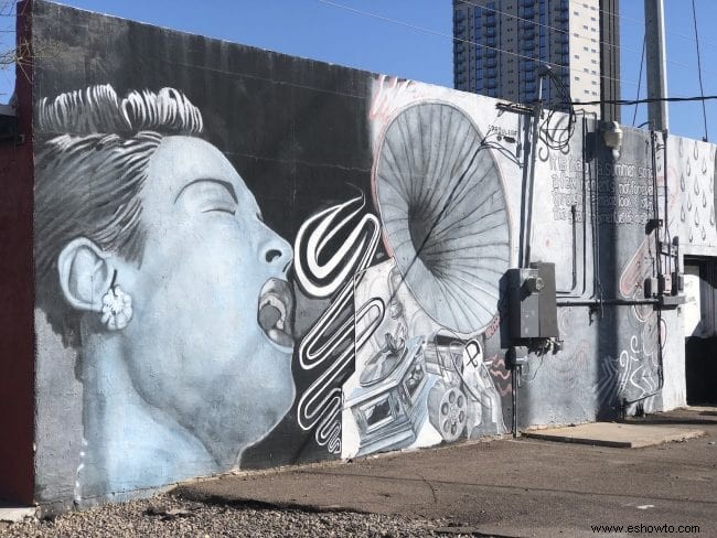 Dónde encontrar arte callejero público en Phoenix