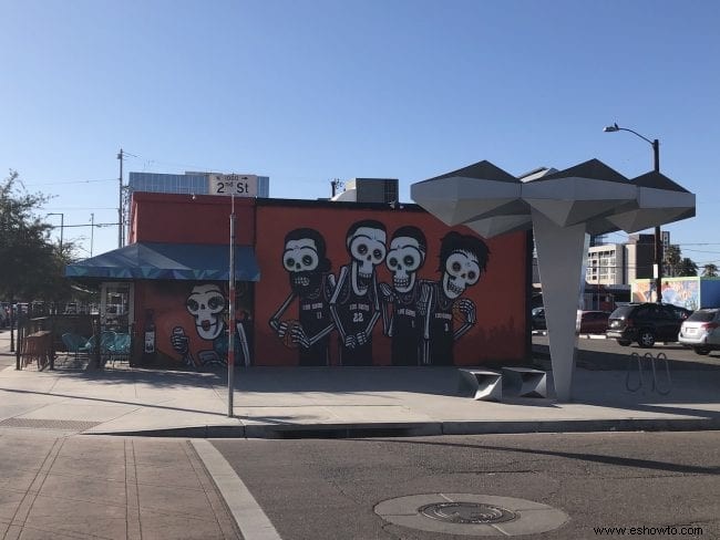 Dónde encontrar arte callejero público en Phoenix