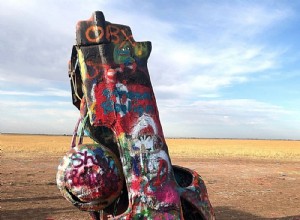 Guía Completa: Qué Esperar en Cadillac Ranch, la Instalación de Arte Icónica de Texas