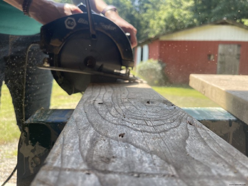 Cómo construir una mesa de jardín  casi casera 