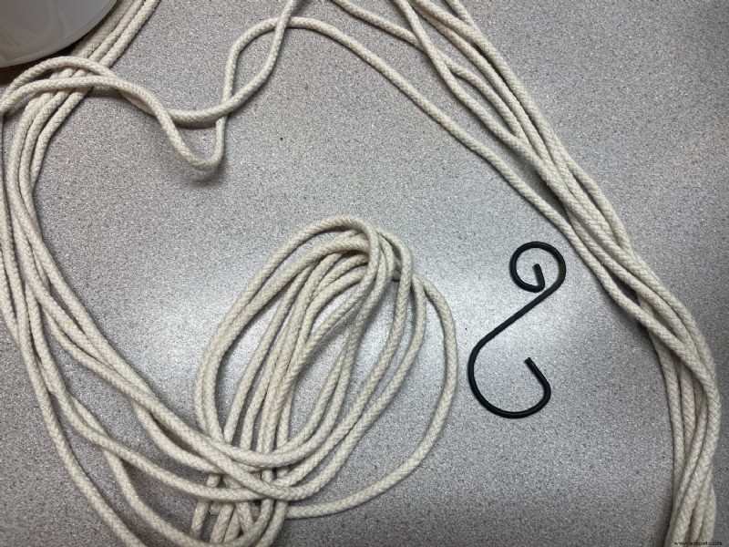 Colgador de plantas de macramé fácil
