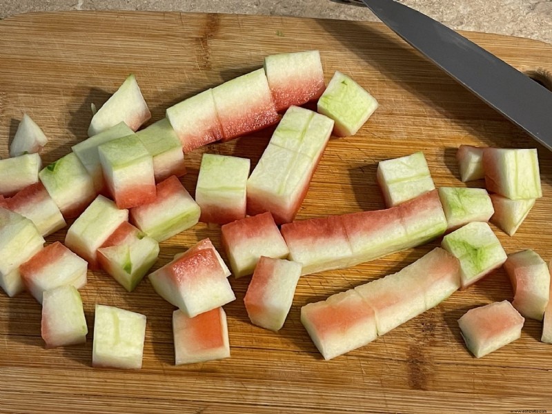 Cómo hacer cáscaras de sandía en escabeche