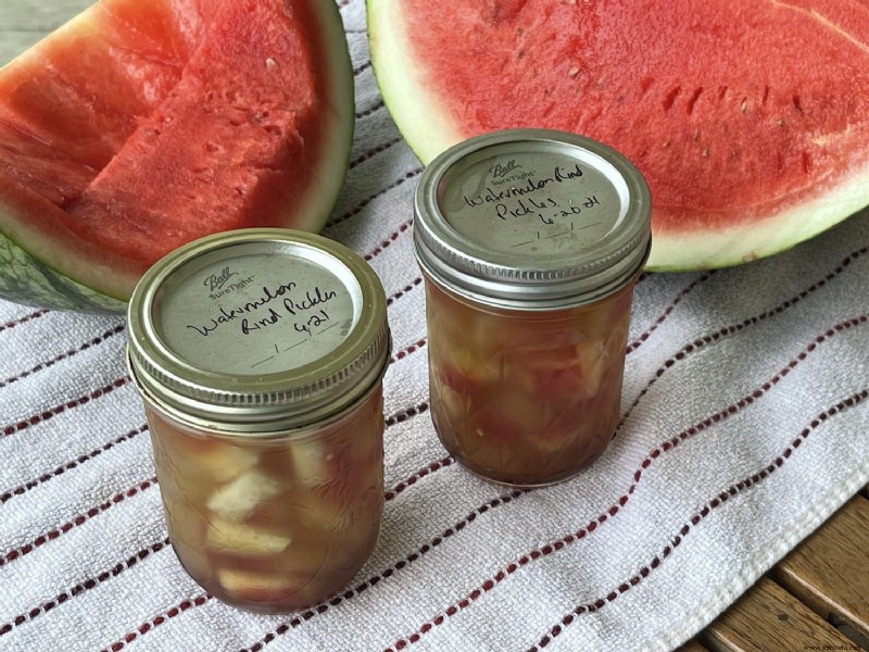 Cómo hacer cáscaras de sandía en escabeche