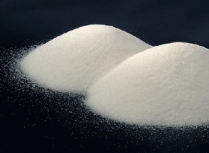 ¿Mata la sal de mesa las malas hierbas? Guía experta para usarla de forma segura y efectiva