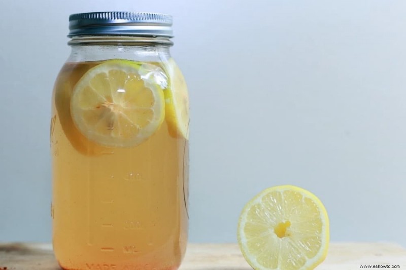 Cómo hacer que las hojas de las plantas de interior brillen con jugo de limón