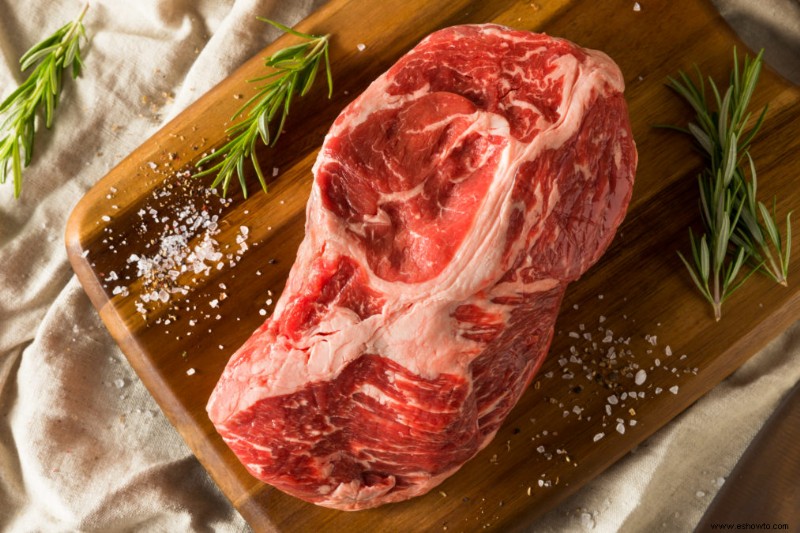 ¿Qué es la carne de res alimentada con pasto?
