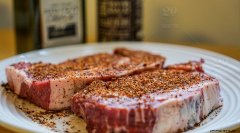 Cómo cocinar carne con adobo seco