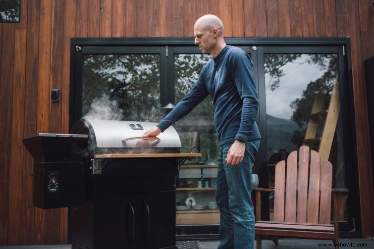 Cómo elegir la mejor madera para fumar