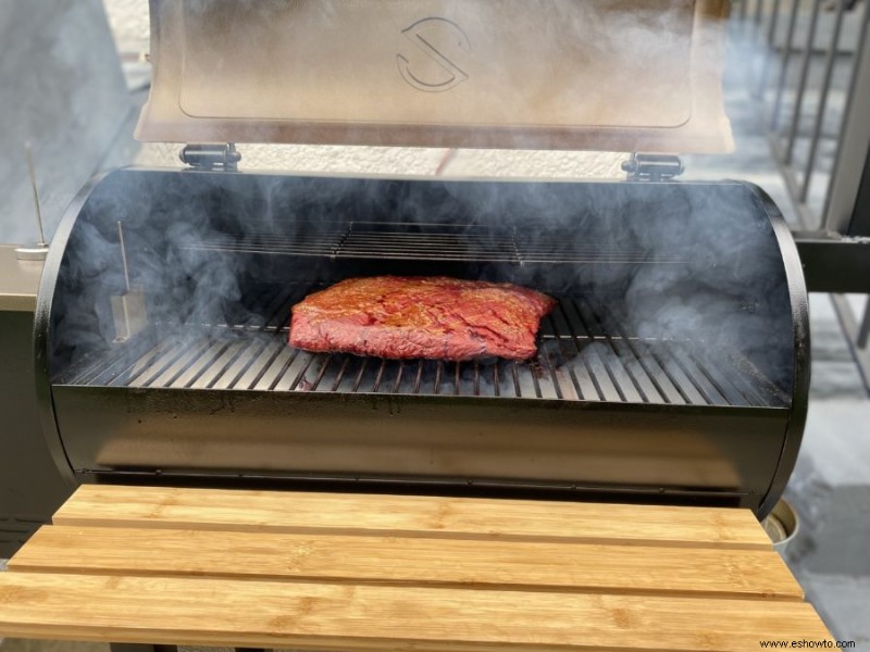 Z Grills 550c Parrilla de pellets de madera y revisión del ahumador