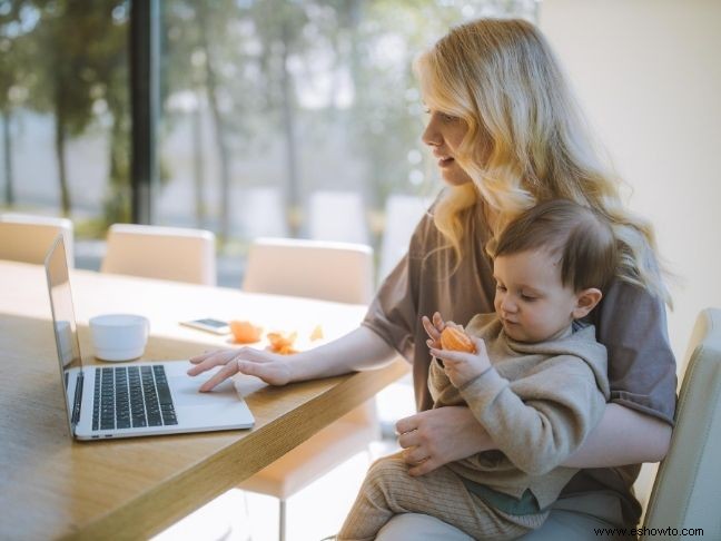 Cómo trabajar desde casa y cuidar a los niños