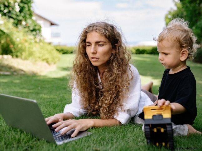 6 razones para trabajar desde casa mamá