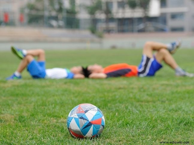 5 maneras de ayudar a sus hijos a practicar deportes en casa