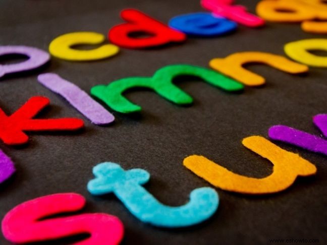 6 actividades fáciles para enseñarle a su hijo el alfabeto