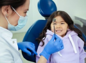 ¿Cómo preparar a tu hijo para su primera visita al dentista? 7 consejos prácticos para mamás primerizas