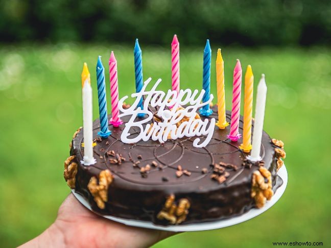 Cómo hacer un pastel de cumpleaños saludable para niños que sepa delicioso