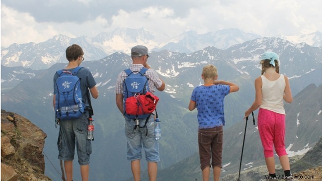 ¿Por qué es tan agotador un viaje en familia numerosa?