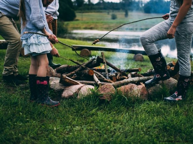 Preparación para unas vacaciones familiares activas durante las vacaciones de primavera